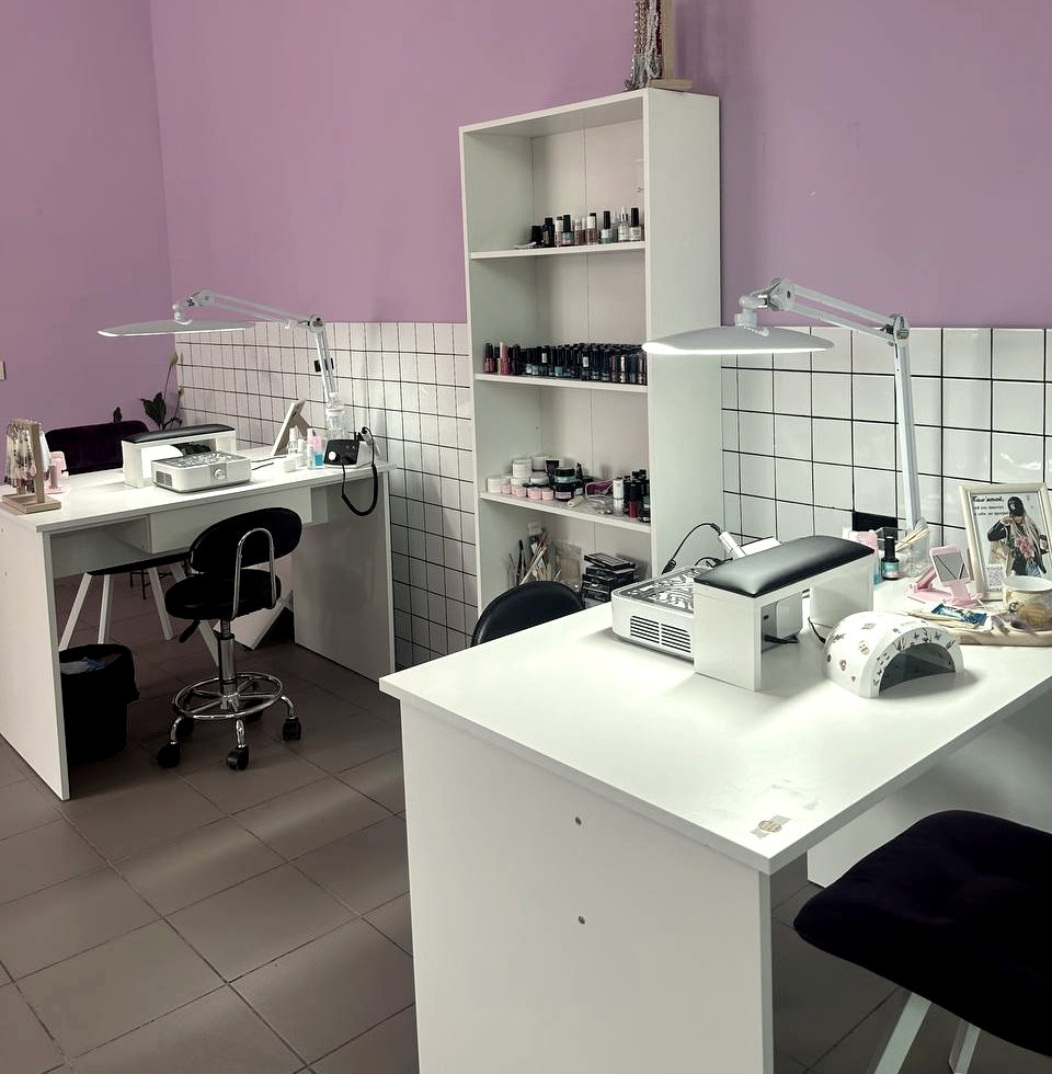 Манікюрна зона AnyTime Beauty Studio